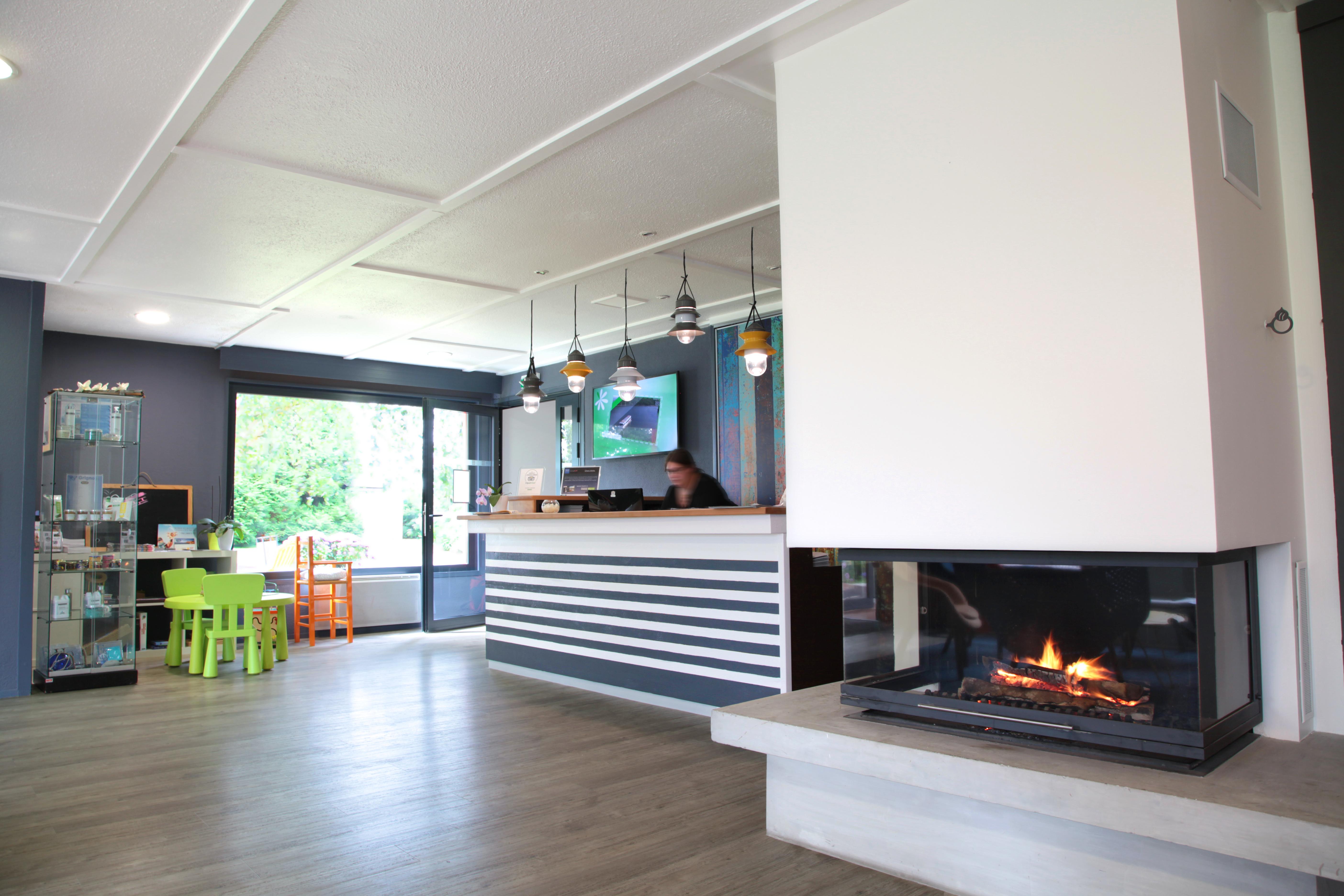 Kyriad Lannion-Perros-Guirec Экстерьер фото