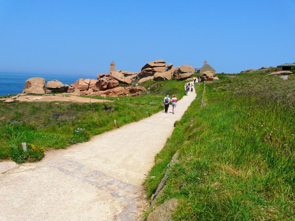 Kyriad Lannion-Perros-Guirec Экстерьер фото
