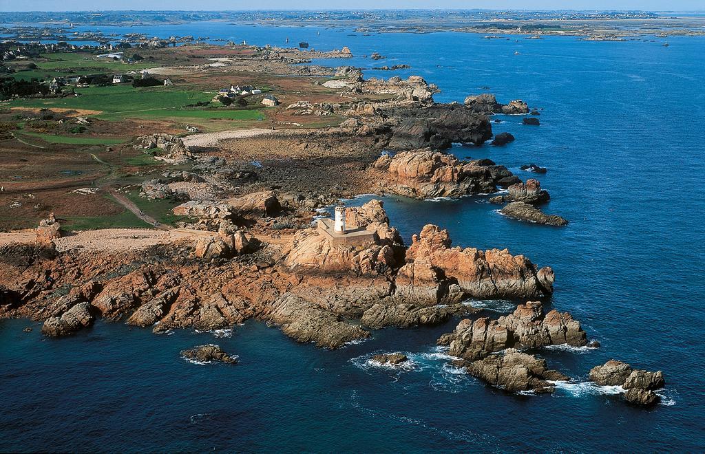 Kyriad Lannion-Perros-Guirec Экстерьер фото